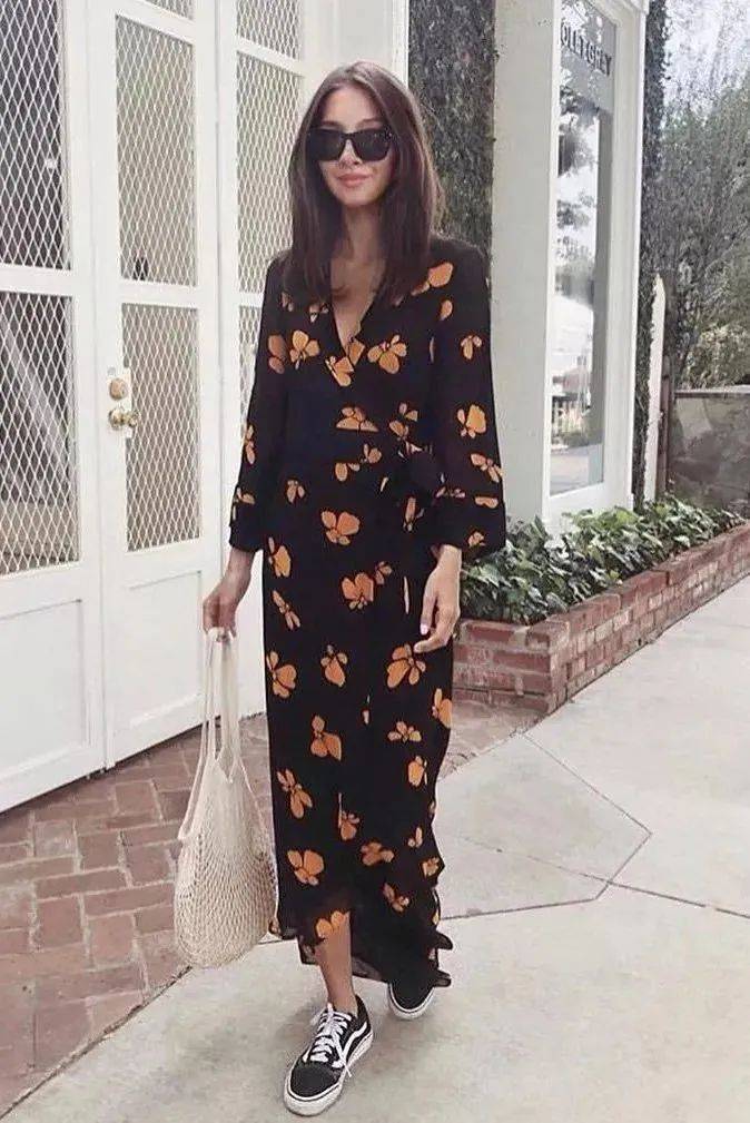 小白|“平底鞋+裙子”穿出女人最轻松,优雅的样子,巨时髦!