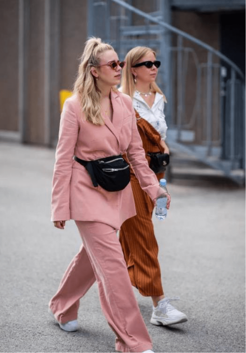 颜色|2021年入春流行“拖地裤+平底鞋”,简约舒适时髦,太好看了