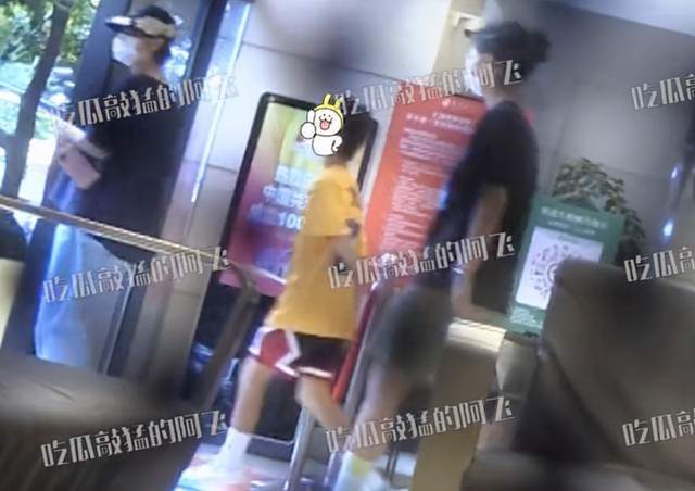感觉|孙俪娘仨同框，9岁等等身高直追妈妈，小花穿舞蹈服遮不住翘臀