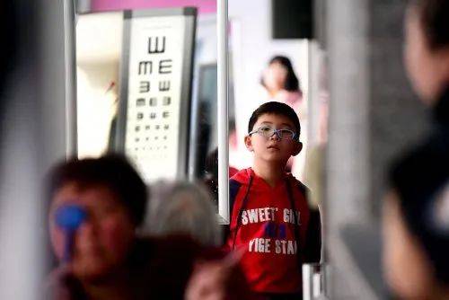 手段|铂林眼科：为什么开学一定要检查视力