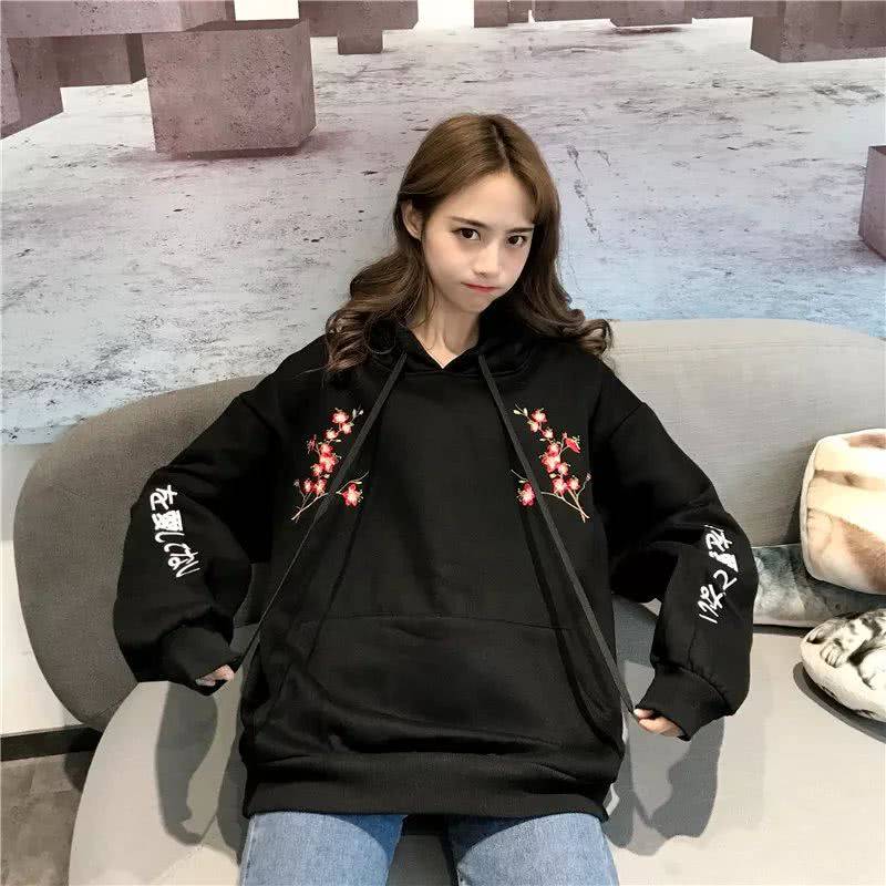 慵懒风宽松型羽绒服 20fb62b8b1bb4dfe809cc798441ab548.jpeg