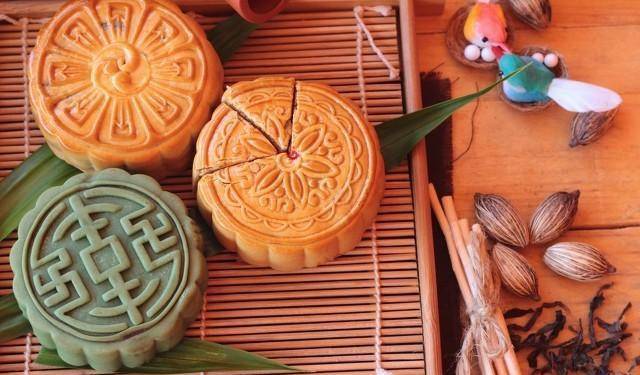 自己在家怎么做月饼 2e63bd011e9b4835ab0eb9efe747e342.jpeg