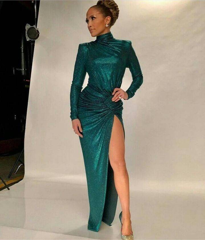 细节|一线明星红毯上撞衫，谁更好看？