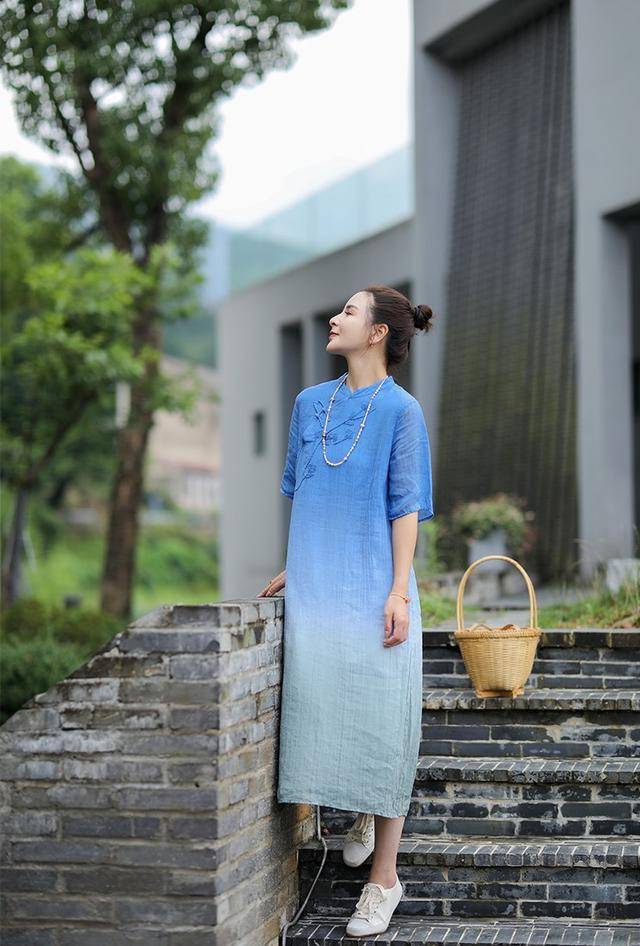 身材|旗袍高跟鞋，最能展现女性美，千娇百媚，令人神往