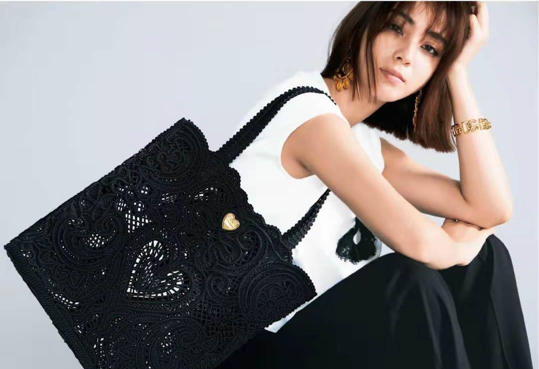 米色|越看越喜欢!13套最美的金秋“流行穿搭”,穿衣高手也为之叹服