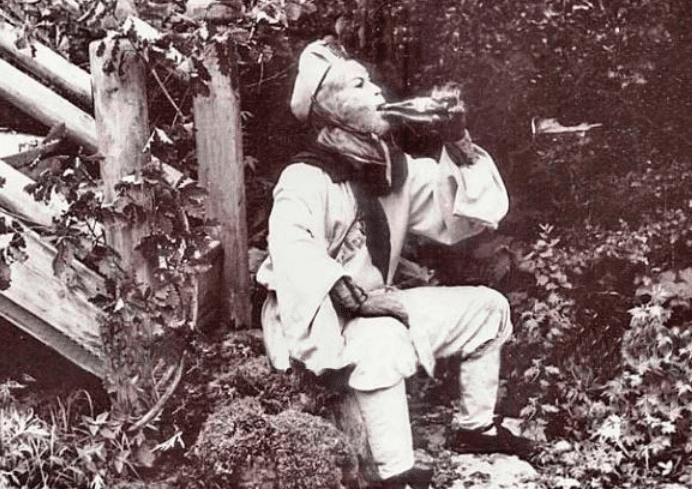 杨春霞|无法重拍的瞬间：唐僧搂着观音，如来穿军大衣，八戒骑黑毛驴