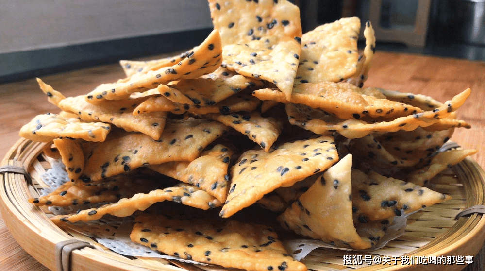 奶奶炸麻叶 麻花的老手艺 配方用了几十年 营养好吃 建议收藏 面团