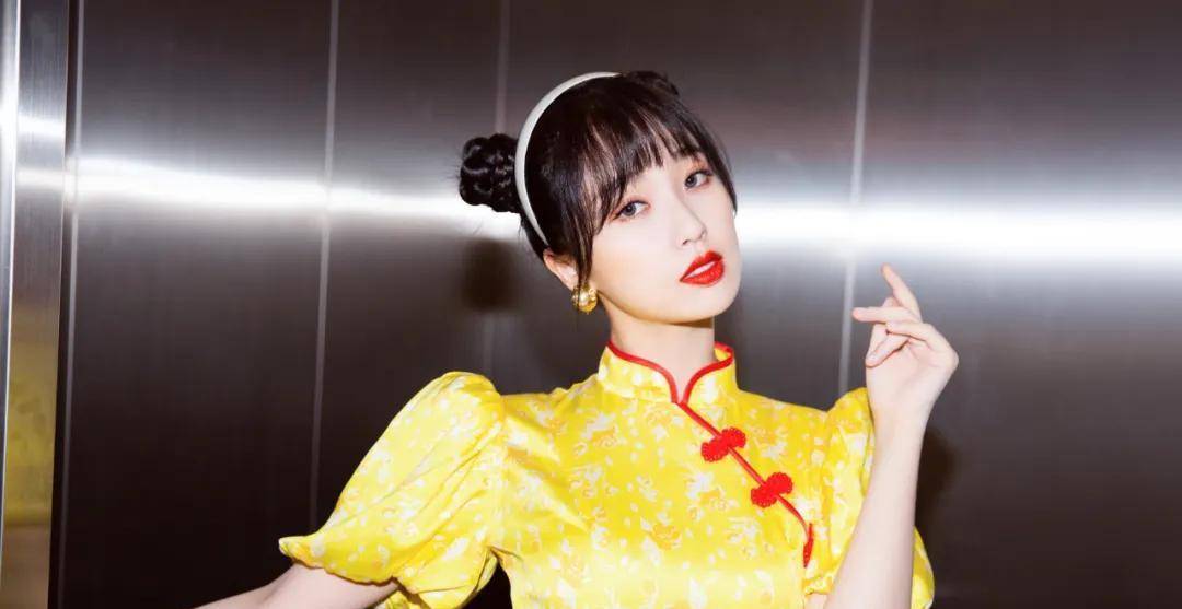发型|别再披头散发了！这6款“发型”才够美够清凉，时髦还显脸小