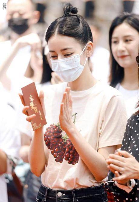 官宣|《安乐传》开机,迪丽热巴首次与龚俊搭档,网友却担心番位之争