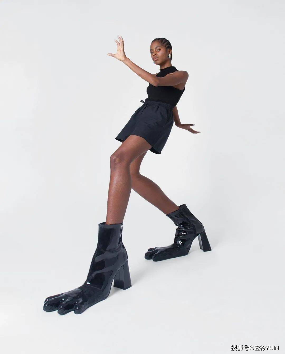 设计|新锐设计师|靠怪兽五指鞋出圈的服装设计师宝藏品牌