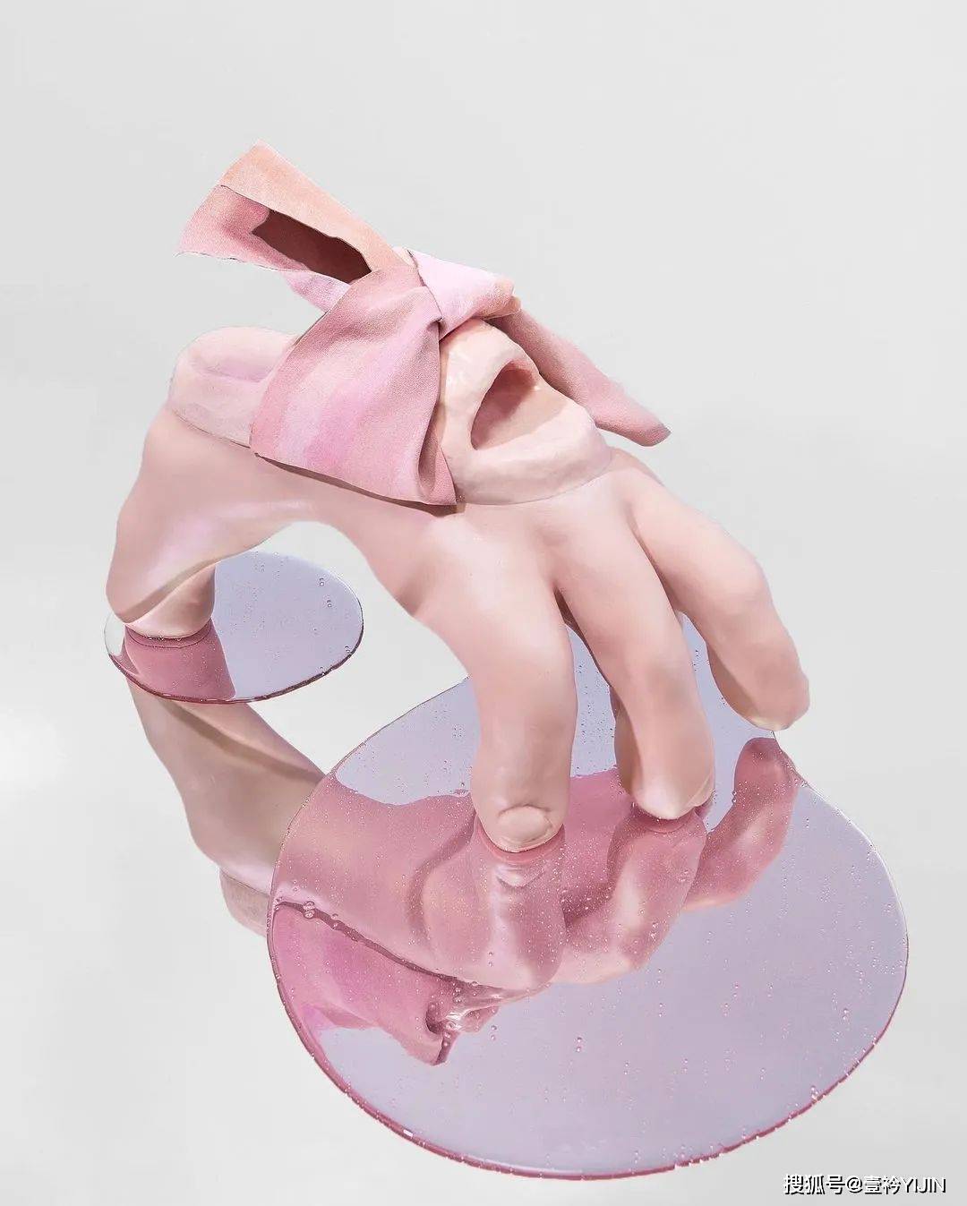 设计|新锐设计师｜靠怪兽五指鞋出圈的服装设计师宝藏品牌