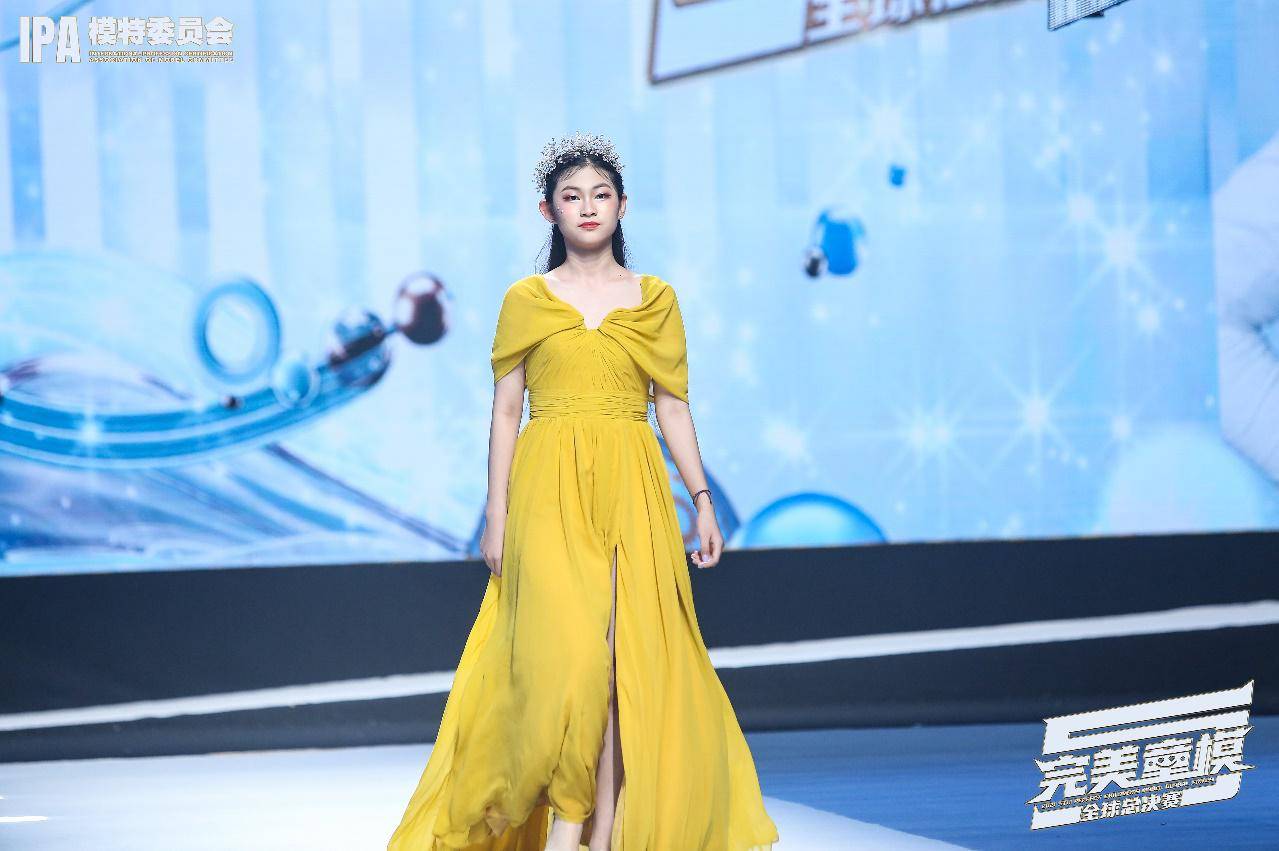 童模|第五季完美童模 小主持人刘子嘉现场走秀回顾