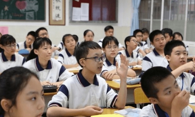 睡眠|教育部传来“坏消息”，中小学将取消这项服务，学生：快乐没了