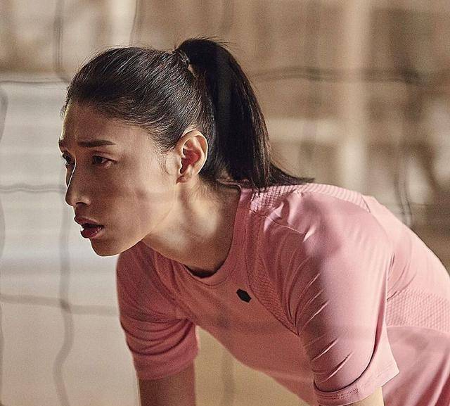 女排巨星风范金软景最新写真大片出炉英姿飒爽魅力十足