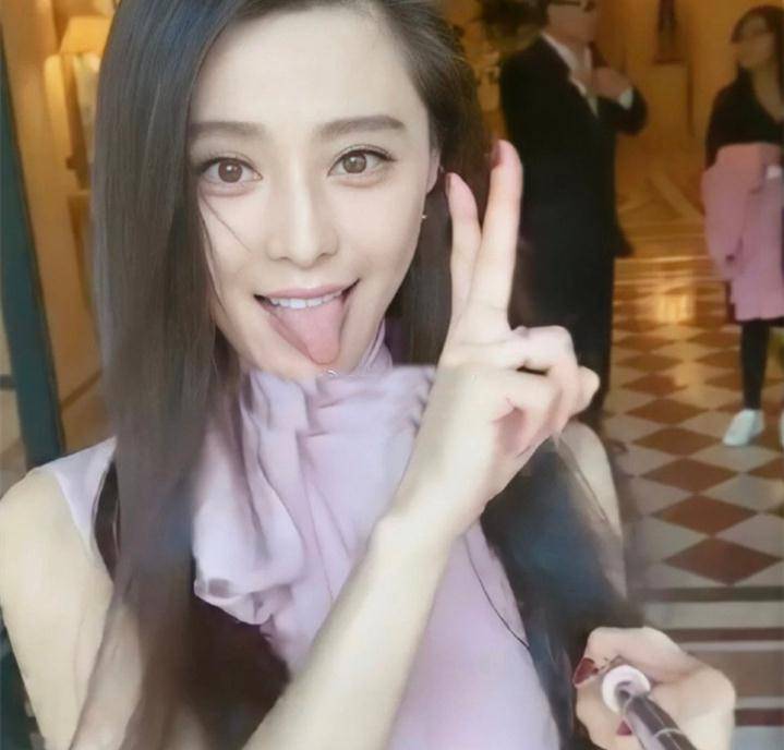 娜皇宫背景大起底之美业“特殊贡献奖”芮娜