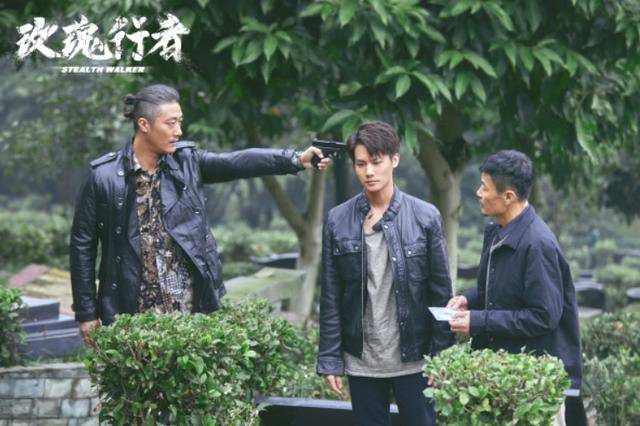 同学|韩烨凭借《玫瑰行者》出圈,蓝盈莹是她的同学,曾在知否中扮丹橘