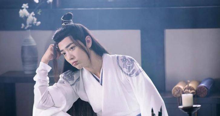 都市|《余生》刚定档，肖战又一都市剧要来了？女一号争角大战一触即发