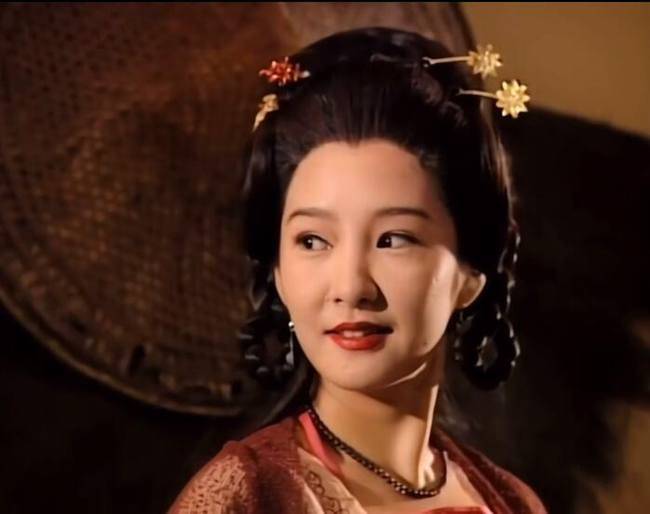 总裁夫人，楚辞短剧免费观看，总裁夫人，楚辞免费短剧