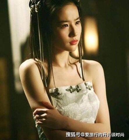 时尚|宅在家穿什么?当然是睡衣。看看女星们是怎么穿睡衣的