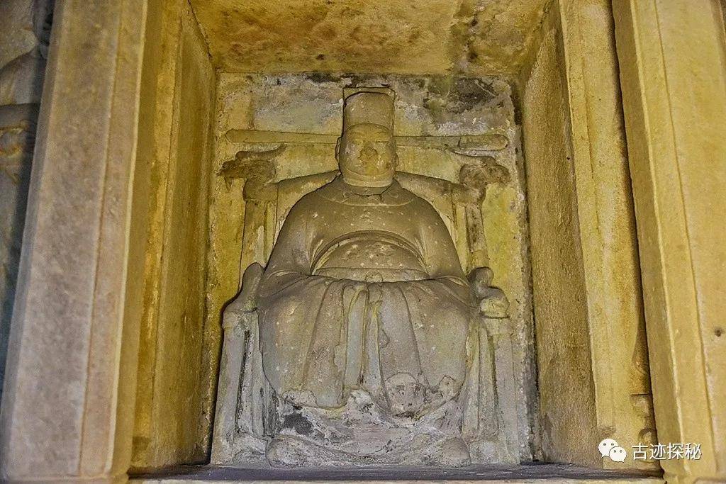 寻古迹的莲莲土皇帝的豪华石刻宫殿杨粲墓