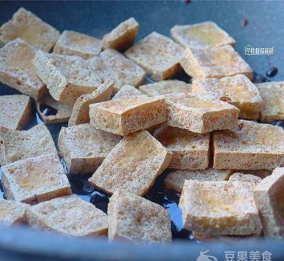 汤汁|上海特色小吃——蜜汁豆干