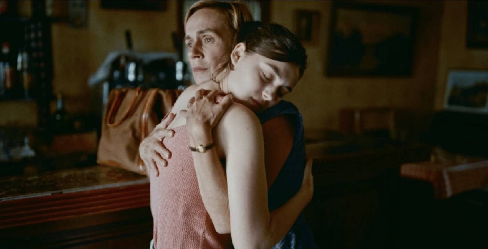 名单|第78届威尼斯电影节获奖名单：佩内洛普拿影后，最佳影片把人看