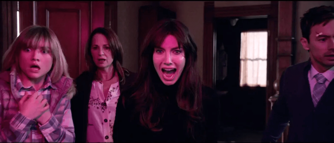 养父母|仅删减4分钟，播出后被评为R级，这种恐怖片，只有温子仁敢拍