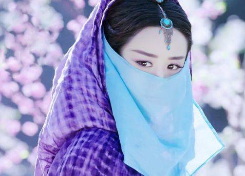 一身|赵丽颖、鞠婧祎、唐嫣、蒋勤勤、黄奕、黎姿,谁戴面纱最美最仙