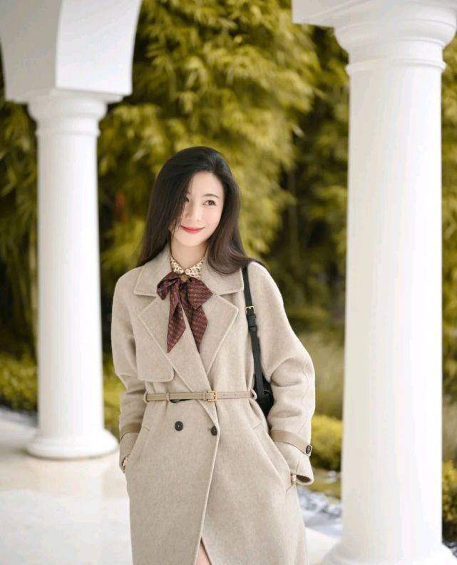 那会|秋装穿搭可以简简单单，但想要穿出高级感，就要懂得穿搭技巧
