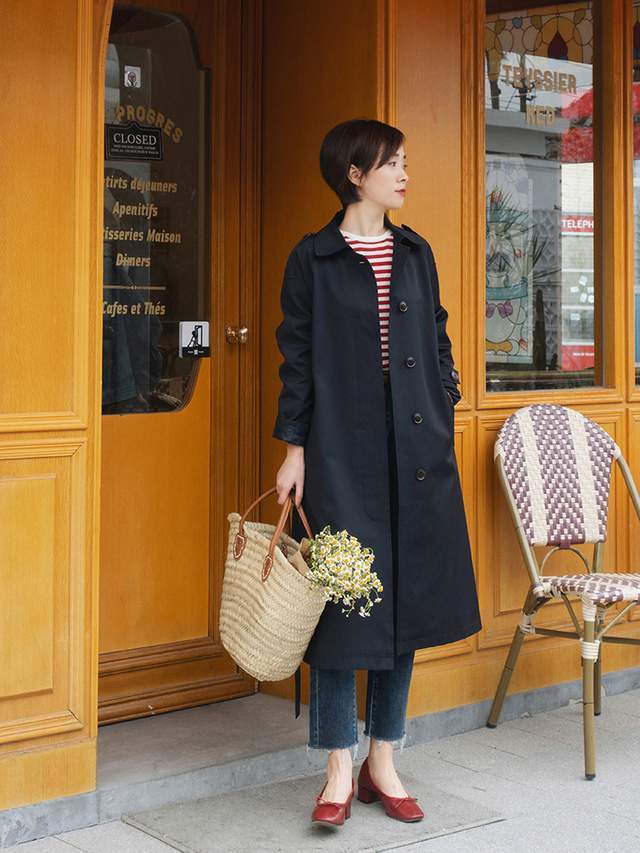 显得|终于明白小个子的“穿搭精髓”，印花上衣搭配牛仔裤，显高显瘦