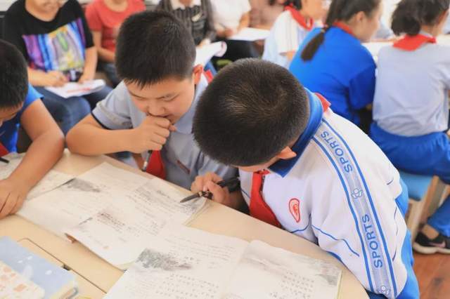 优质课是什么样的课 e04770e5cee24f70bf012180fd3b0284.jpeg