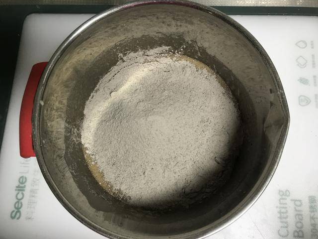 能量|这个早餐孩子最爱吃,简单一搅,香酥可口,能量满满上课才更专心