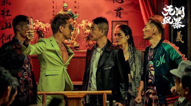 陈小春|陈小春《无间风暴》上映，比上不足比下有余，请再给港片一点时间？
