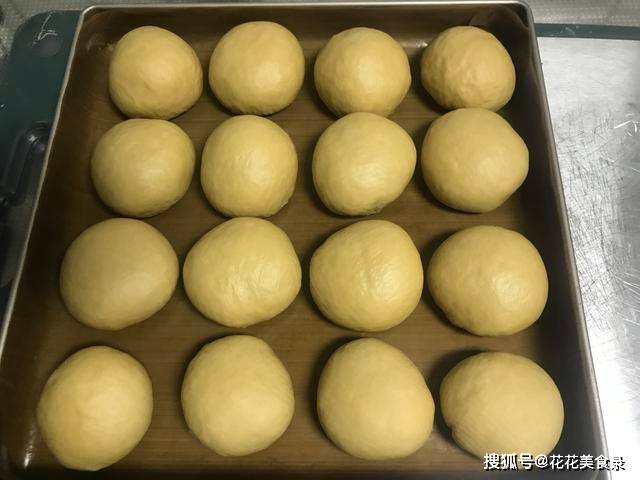 进行|孩子早餐不用愁，用它做面包，营养丰富又养身，老人孩子都爱吃