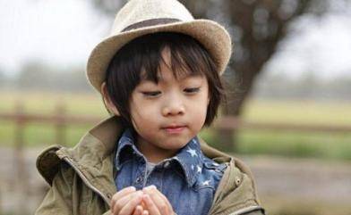 小孩|安吉胖若两人?《爸爸去哪儿》8年后:那些小孩都怎样了?