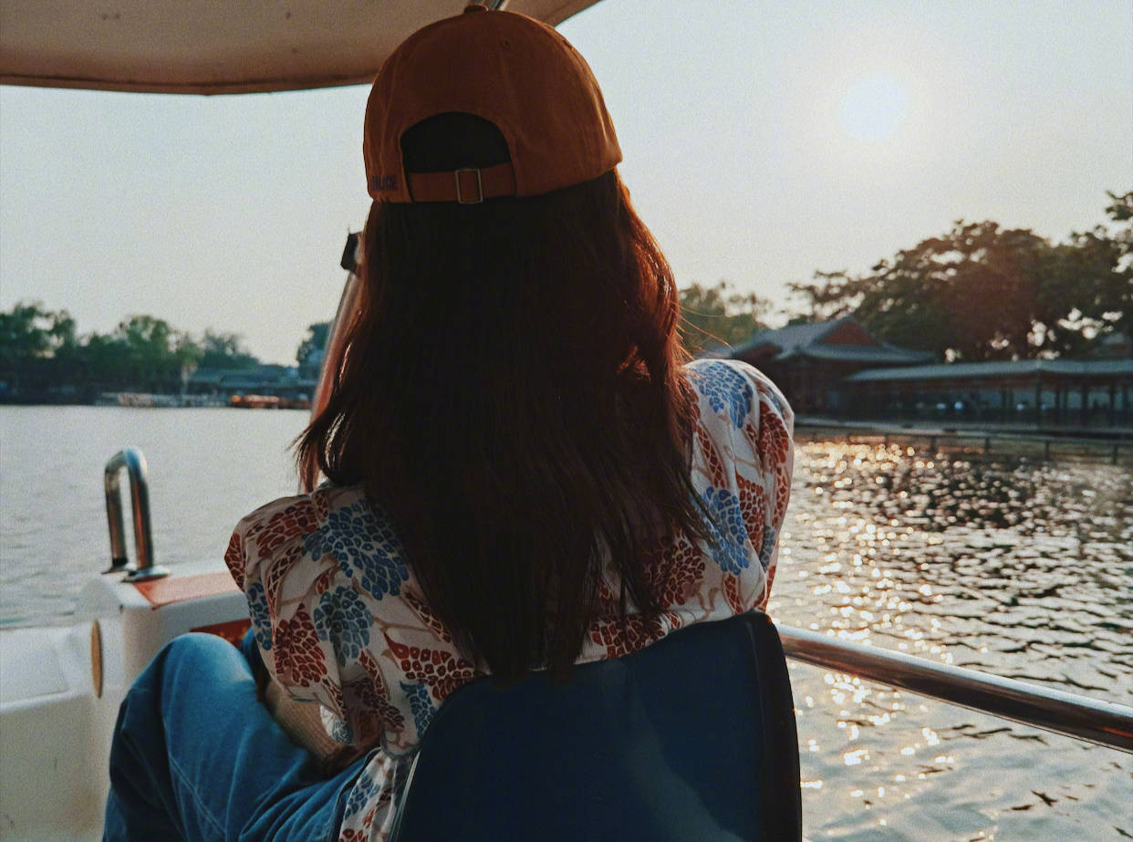 条纹|秋季衬衫如何挑选+穿搭？刘雯8套衬衫私服，教你走路带风、潇洒优雅