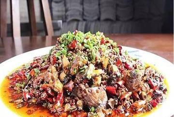 原料|美食推荐:猪脚爱上鸭、葡萄酒炝球葱、小城螺蛳鸡制作方法