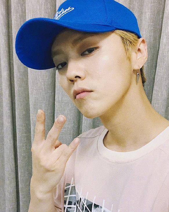 主权|关晓彤宣示主权，节目秀鹿晗的专属印戳，秀恩爱方式一般人不敢学