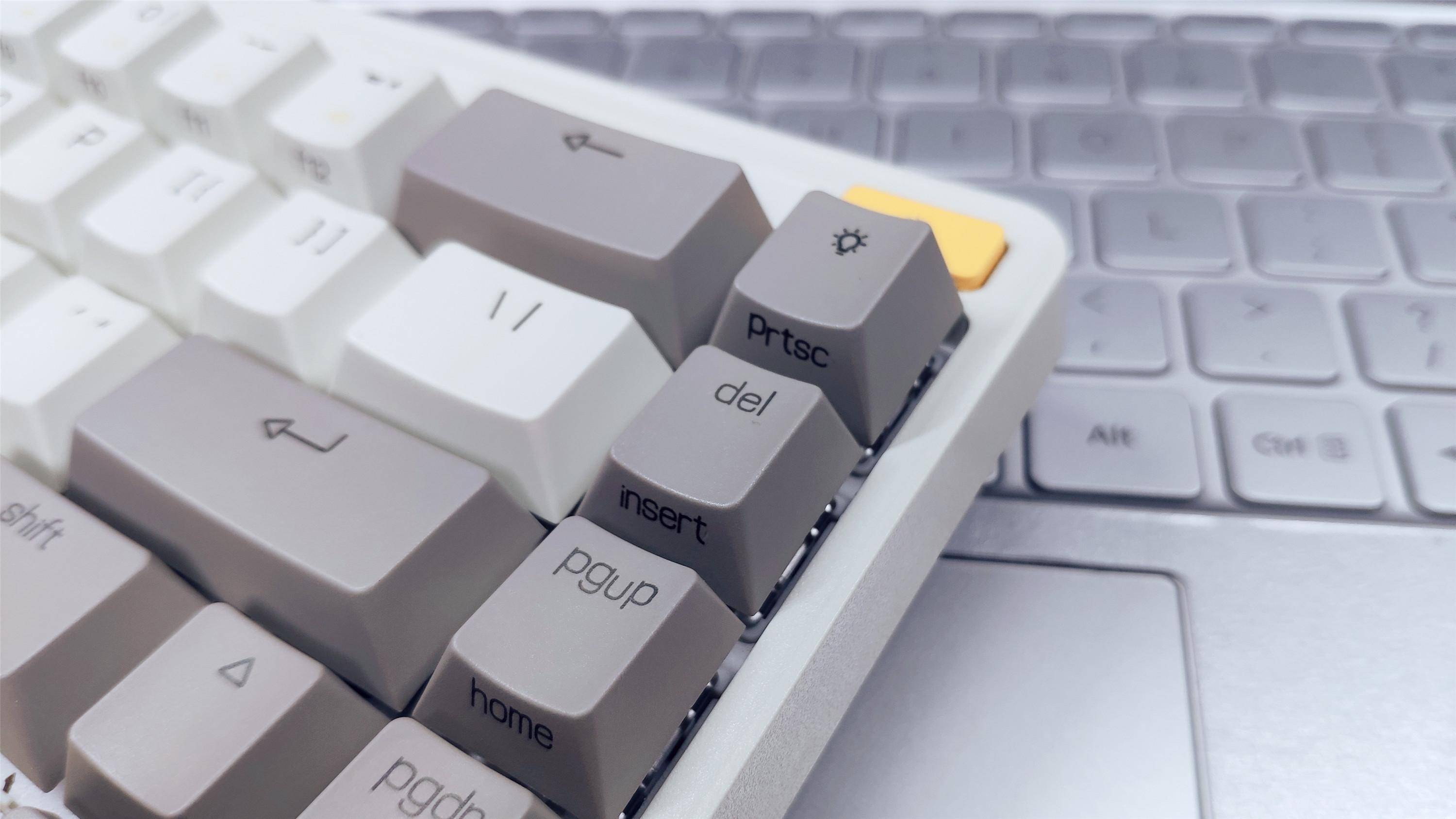 触发|米物三模K19机械键盘：近乎完美的平价键盘