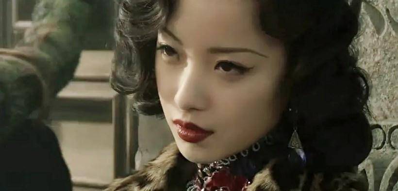 何赛飞|这6位女星的“狐狸眼”太美了,妩媚中透着灵动,媚到了骨子里