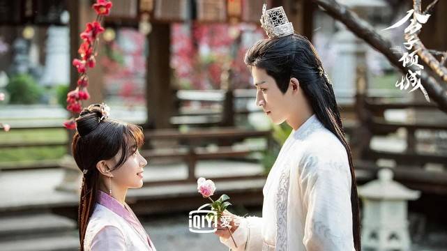 剧情|又一部辣眼烂剧，2集就把偶像剧“狗血烂梗”踩个遍，豆瓣差评多