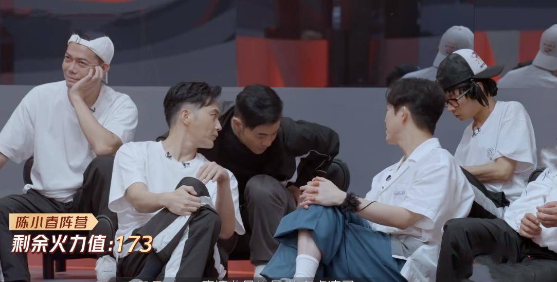 张晋|看了哥哥们分组后的练习,李云迪三公被淘汰不冤