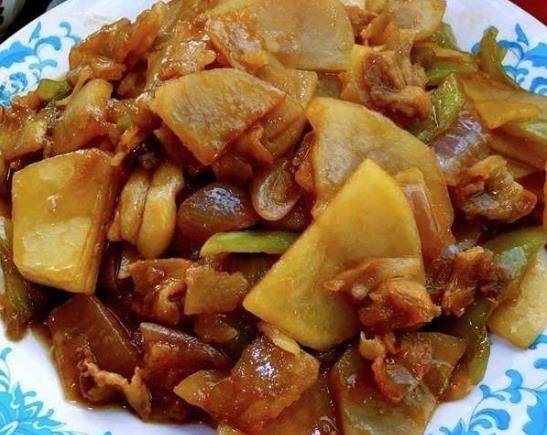 洋葱炒土豆片儿的做法 da72d6c1770a48239d172d982821b462.jpeg