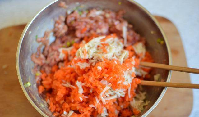 辣椒粉|这早餐我家每周必做，女儿最爱，每次一大碗都吃精光，不烦没营养