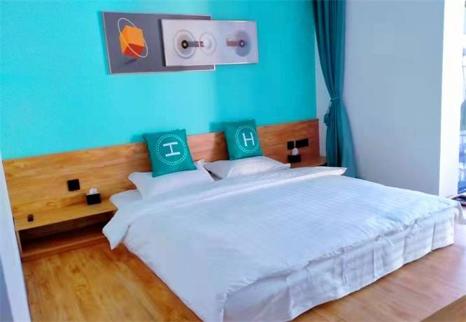 北京延庆永宁古城山田心居民宿门前河水清澈见底乡野浪漫幻想