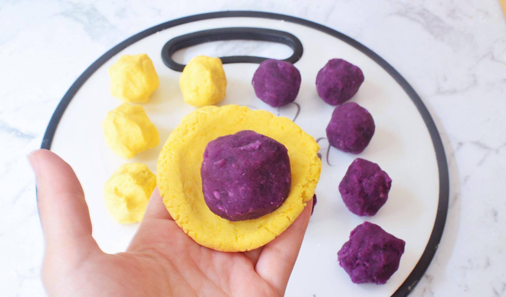 做法|防秋燥要多吃它,香甜软糯又营养,三两下做一盘,当早餐正合适