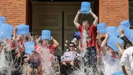 治疗|如何辨别肌萎缩侧索硬化症？