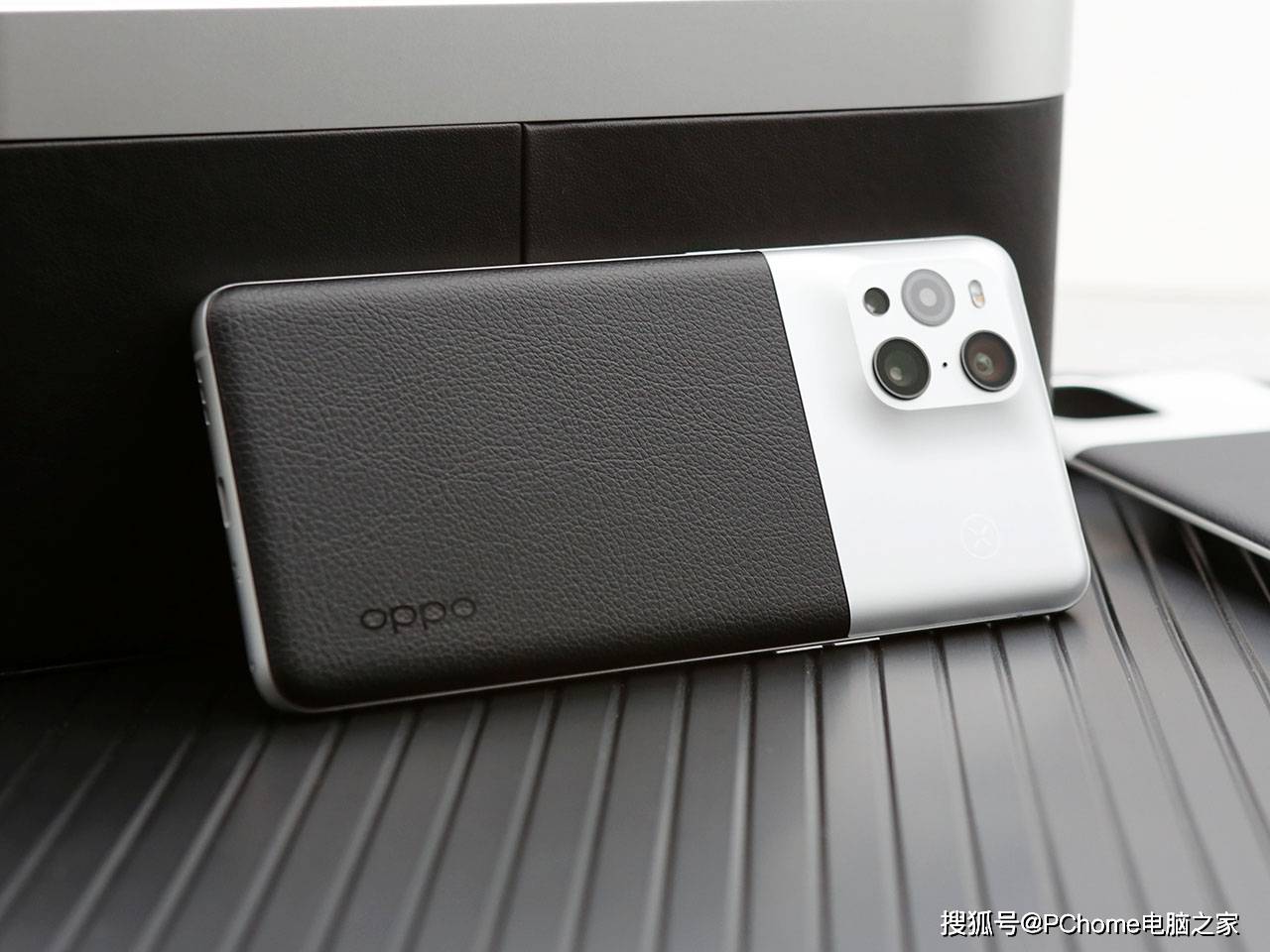材质|OPPO Find X3 Pro摄影师版评测 由内及外全新打造