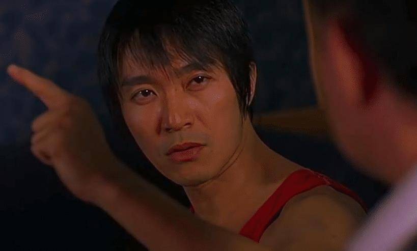 周星驰|周星驰被低估的一部作品，20年前口碑稀碎，20年后影坛封神