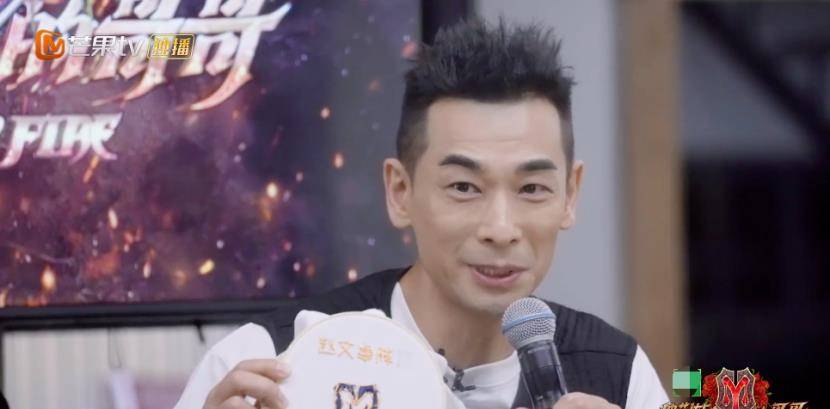 布瑞吉|《披荆斩棘的哥哥》绝活交流大会，陈小春剪发但没完全剪笑翻众人